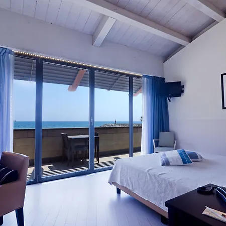 Riviera Dei Fiori Otel 4*