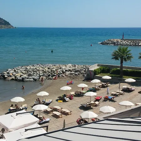 Riviera Dei Fiori Otel San Lorenzo al Mare
