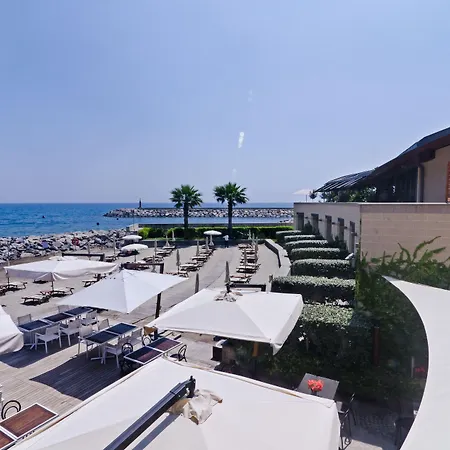 Riviera Dei Fiori 4* Сан-Лоренцо-аль-Маре