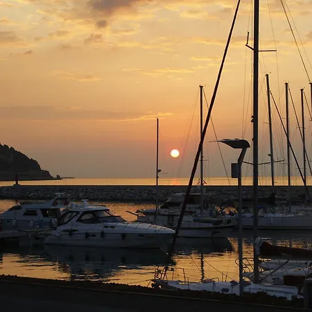 Riviera Dei Fiori Hotel