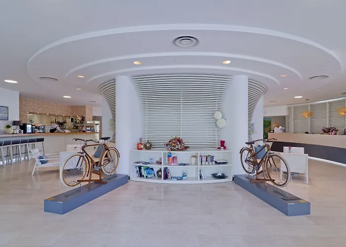 Riviera Dei Fiori 4* Сан-Лоренцо-аль-Маре