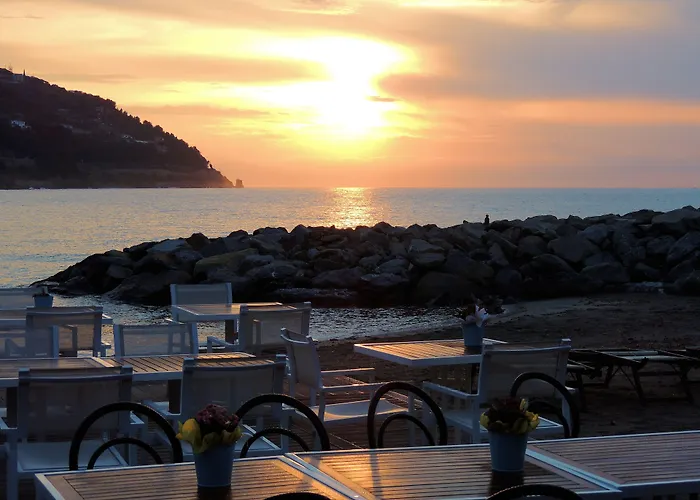 Отель Riviera Dei Fiori Сан-Лоренцо-аль-Маре