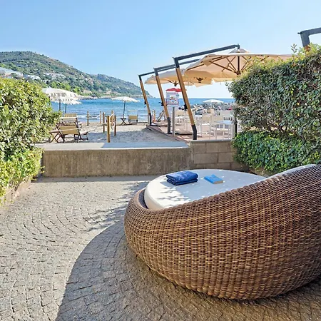 Riviera Dei Fiori