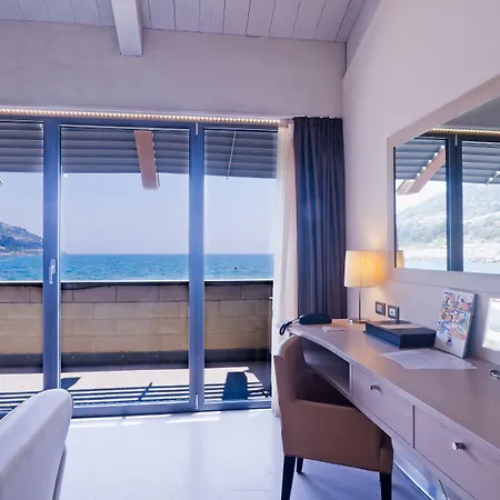 Riviera Dei Fiori 샌로렌조알메어