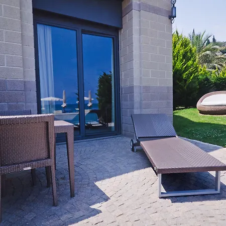 Riviera Dei Fiori 호텔