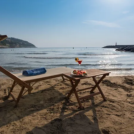 Riviera Dei Fiori 호텔 4*