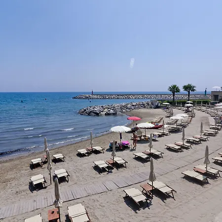 Riviera Dei Fiori 호텔 샌로렌조알메어