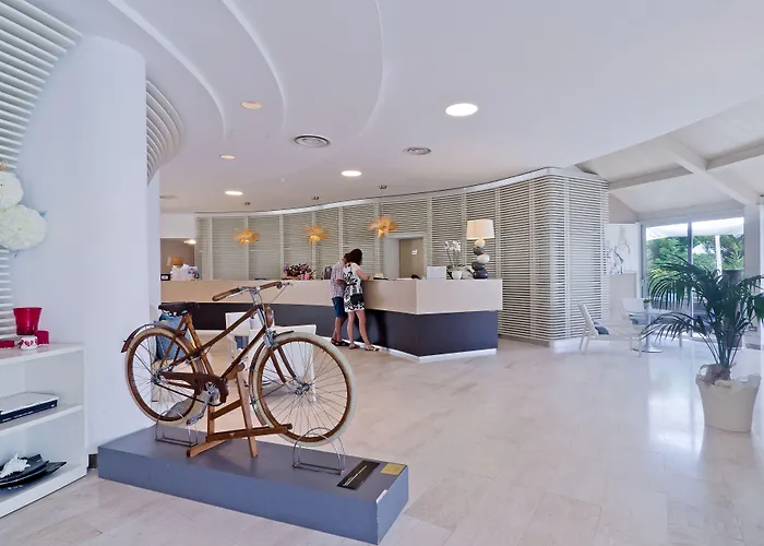 Hotel Riviera Dei Fiori 4*