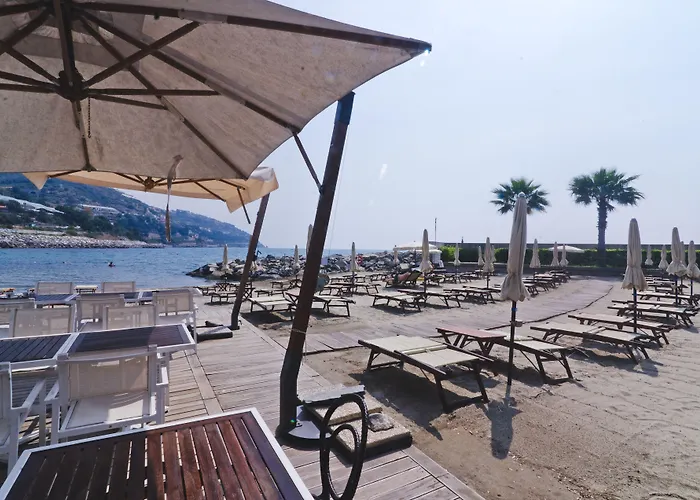 Riviera Dei Fiori 호텔 4*