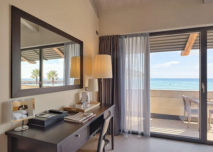 Riviera Dei Fiori Hotel